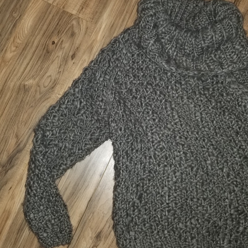 Chelsea & Theodore Sweater